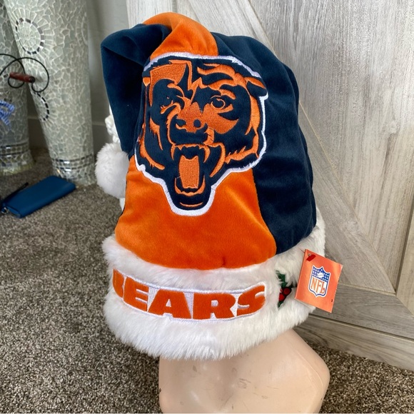 Chicago Bears Logo Colorblock Santa Hat NFL Football Forever Collectibles - Picture 5 of 10